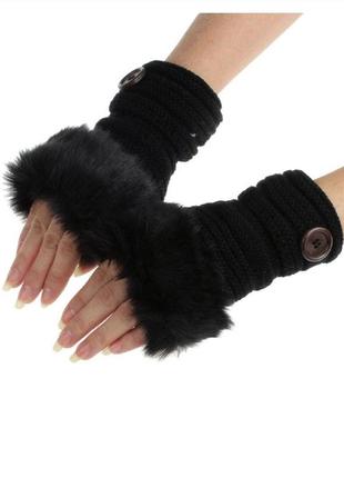 Вязаные теплые  перчатки - митенки1 фото