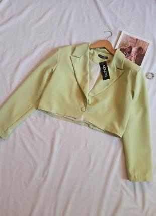 Укороченный пиджак лимонного цвета/на одну пуговицу/с широкими плечами4 фото