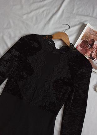 Чёрное платье мини с длинным рукавом/с бархатными вставками и сеточкой на груди6 фото