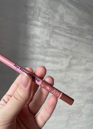 Гелевий олівець для губ glambee satin lip liner 2056 фото