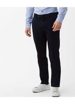 Брюки brax everest slim fit eur 44 (32-34) deep blue.1 фото