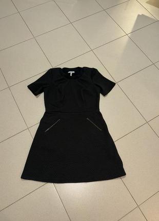 Сукня pepperberry розмір 14