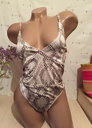 Секси боди топ с глубоким вырезом / майка с декольте