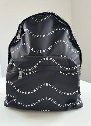 Рюкзак в стиле givenchy