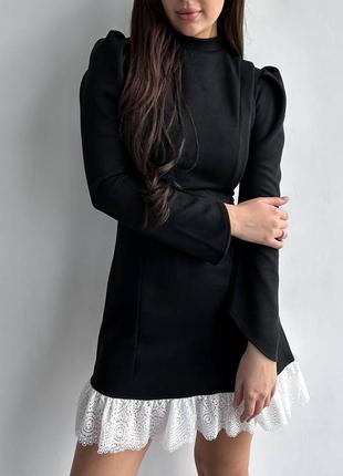 Сукня

тканина: замша на дайвінгу гарної якості
колір: беж, чорний
розміри: 42-44, 46-48
на сукні мереживо дуже гарної якості3 фото