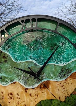 Часы из дерева и эпоксидной смолы/ часы море3 фото