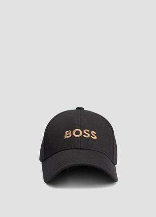 Женская черная кепка boss