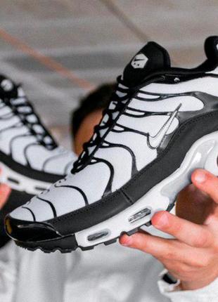 Nike air max plus tn white/black