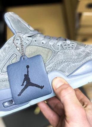 Jordan 4 retro kaws"grey" 36