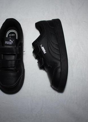 Кроссовки фирмы puma 27 размера по стельке 18 см.
