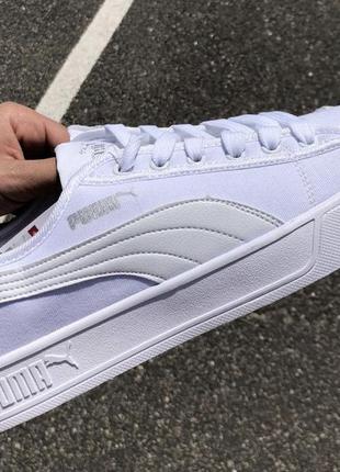 Puma white