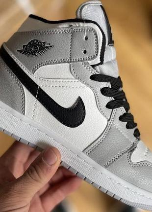 Jordan 1 grey мех 36