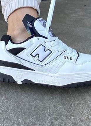 New Balance print logo
