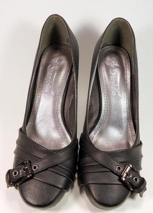 Женские модные туфли на устойчивом каблучке. размер 36-41.5 фото