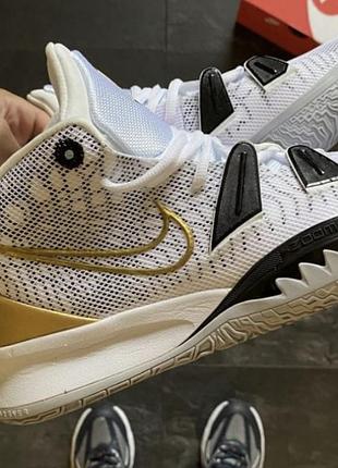 Білі баскетбольні кросівки nike kyrie 7 чоловічі найк кайрі 41