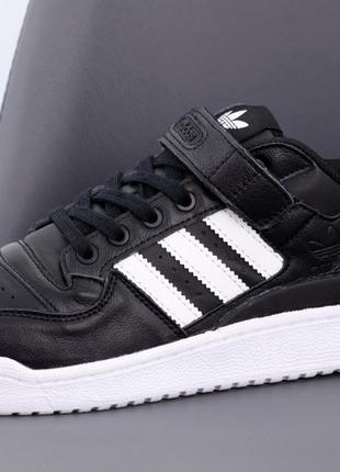 Adidas forum "black/white" 42