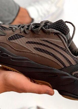 Коричневі кросівки адідас їзі буст 700 унісекс adidas coachella collaboration shoes clearance v2 brown 40