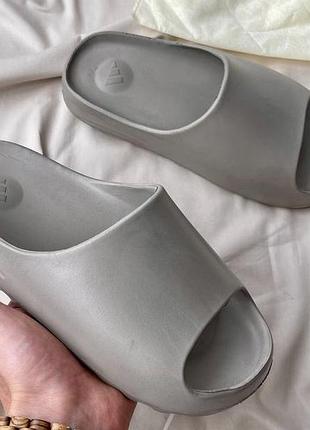 Adidas yeezy slide earth brown  37