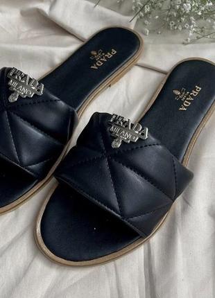 Prada slides ‘black’