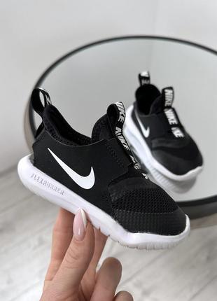 Суперлегкие и мягкие кроссовки nike flex runner2 фото