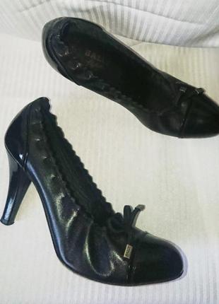 Кожаные туфли кожа лак bally италия чёрный 36,5р3 фото