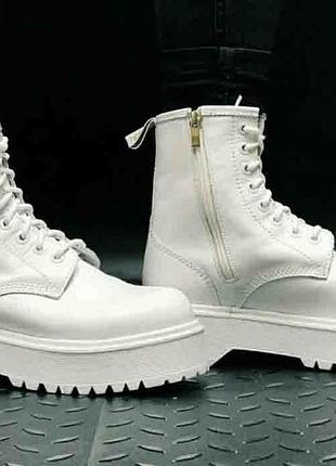 Dr. martens jadon mono white 37