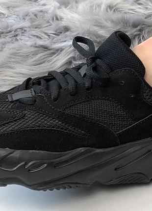 Adidas yeezy boost 700 full black