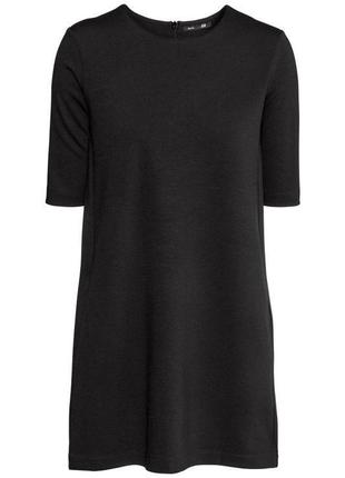 Базовое чёрное платье с боковыми карманами3 фото