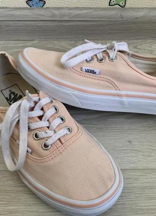 Кеди vans р.36 устілка 23,5 см в гарному стані, коттонові