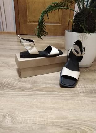 Босоножки сандалии кожаные2 фото