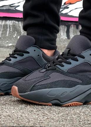 Чорні замшеві кросівки адідас їзі буст 700 унісекс adidas coachella collaboration shoes clearance wave runner black raw rubber 36