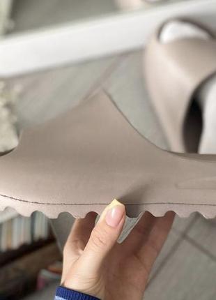 Adidas yeezy slide earth brown  36