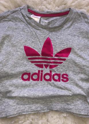 Укороченная футболка adidas оригинал топ кашка оригинальная  логотип велюр8 фото