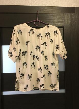Нежная блуза блузка футболка пальмы на беже h&m