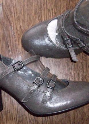 Завоз обуви новые стильные туфли рр 41, стелька 26,7 см  j&j by andre1 фото