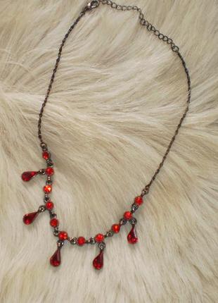 Червоне кольє/ожирелье/червоне кольє
