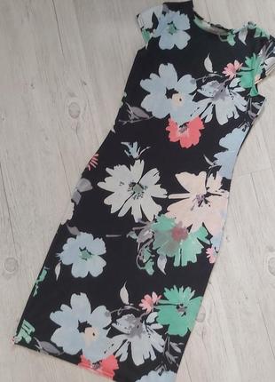 Класне плаття по фігурі