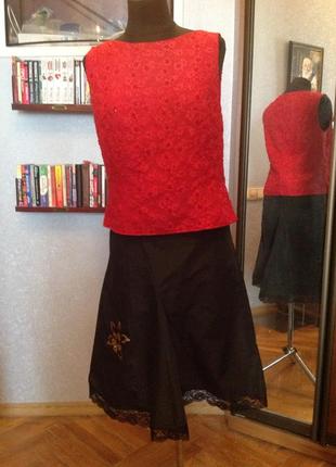 Прекрасная юбка из плащевки с вышивкой и кружевом, р. 48-504 фото