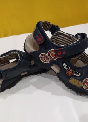 Сандалі dockers