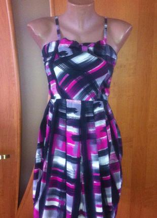 Класне плаття в клітку