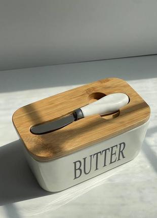 Маслянка керамічна з ножем та бамбуковою кришкою butter, білий5 фото