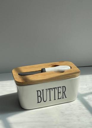 Маслянка керамічна з ножем та бамбуковою кришкою butter, білий1 фото