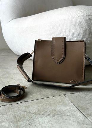 Универсальная женская сумка jacquemus, в классическом дизайне на каждый день, цвет коричневый8 фото