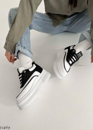 Черно белые черные кожаные кроссовки кеды сникеры сникерсы на высокой белой подошве...