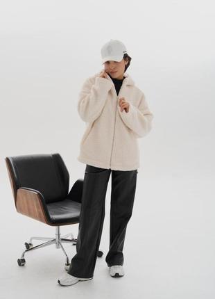 Жіноча куртка тедді баранчик-скопюшоном колір молочний р.l/xl 450901