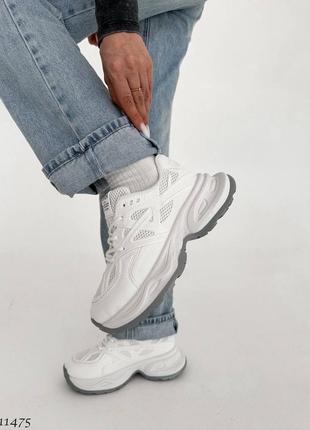 Білі шкіряні гумові текстильні кросівки з сіткою в сітку на товстій грубій підошві платформі5 фото