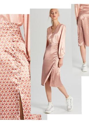 Стильная юбка  миди "под шелк"