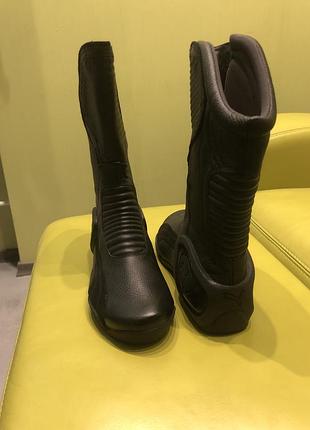 Фірмові чоботи puma
