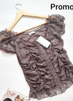 Новая женская коричневая гипюровая блуза- кроптоп с цветочным принтом на застежках от бренда promod. сток1 фото