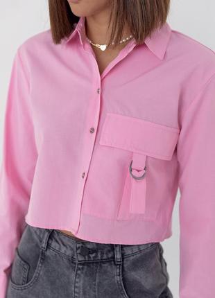 Укороченная женская рубашка с накладным карманом.2 фото